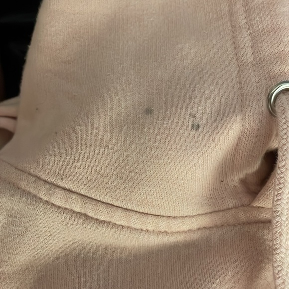 A sweatshirt in the size small in the color Salmon - Picture 4 of 4